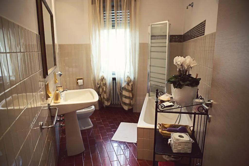 Residenza Alla Piazzetta Verona Guest house