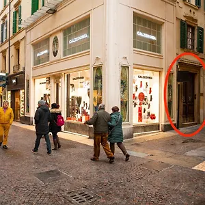 Appartamento Incantevole Residenza Difronte A Casa Giulietta, Verona